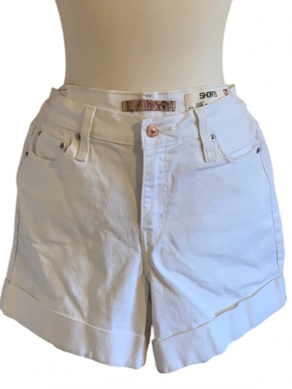Levi’s 515 White Denim Cuffed Shorts Excellent Condition High Rise Sz 14
